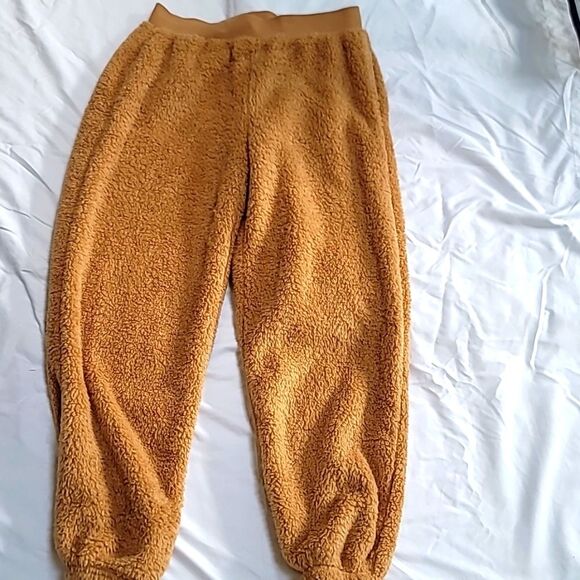 NWT, Women's Fleece Joggers - Picture 1 of 4